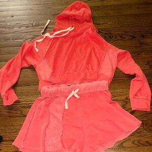 Forever 21 Coral Women Shorts Set